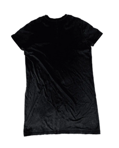 Black short-sleeve T-shirt with draped front and curved hem
