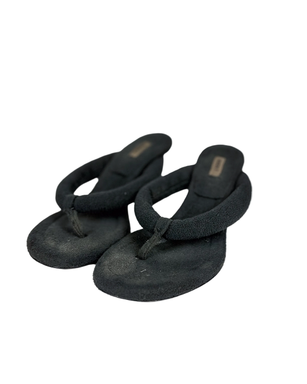 Yeezy fleece thong sandals, dark fuzzy upper and toe-post strap